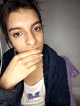 Ariell_Kieran from StripChat is Freechat