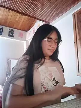 Arielle_lov from StripChat is Freechat