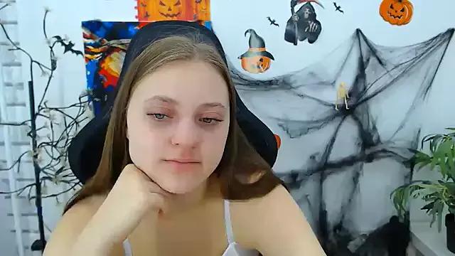 ArinaBelle from StripChat is Freechat