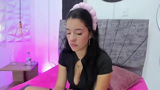 ashley_thompson_sc from StripChat is Freechat