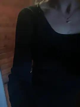 AshleyDiamonds1 from StripChat is Freechat