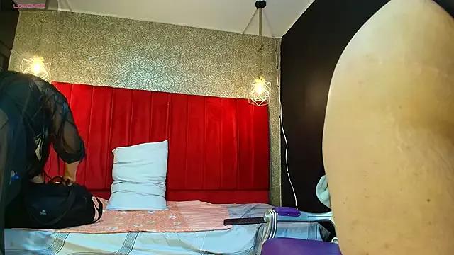 ashleygrahamm from StripChat is Freechat
