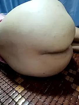 Asianmombigasssx from StripChat is Freechat