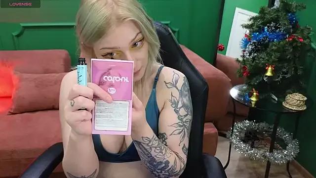 Aska_Asami from StripChat is Freechat