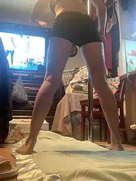 barbiegirl143 from StripChat is Freechat