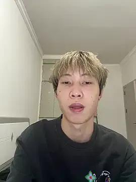 Beautifulboys-999 from StripChat is Freechat