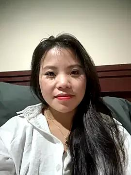 Bella_7777 from StripChat is Freechat