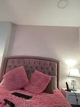 Bella__Wood from StripChat is Freechat