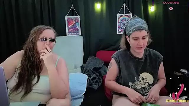 Bella_and_Marie from StripChat is Freechat