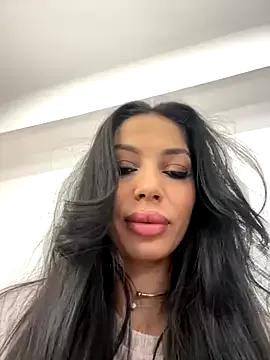 Bella_Vixen_ from StripChat is Freechat