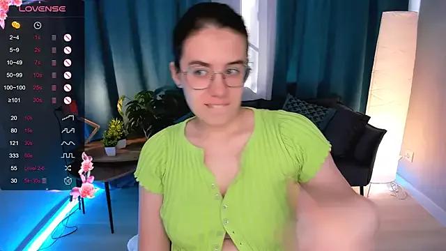 BellaCaress from StripChat is Freechat