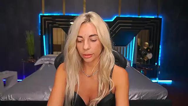 BellaRayyy from StripChat is Freechat