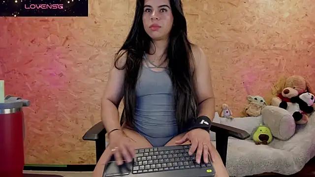 Biancastrongg from StripChat is Freechat