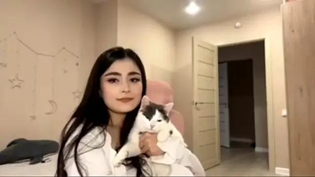 BlissKira from StripChat is Freechat