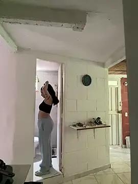 Bloom-babe from StripChat is Freechat