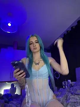 Bluetingx from StripChat is Freechat