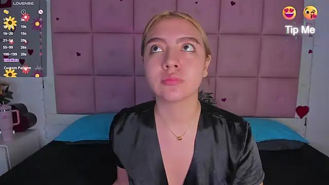 Bonni_Lohans from StripChat is Freechat