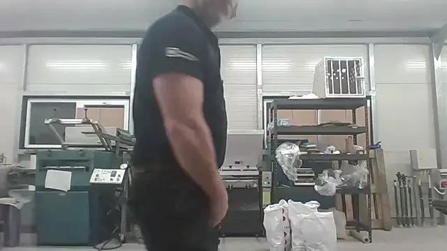 Boomerhun from StripChat is Freechat