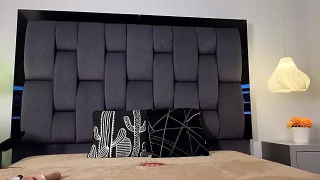 Calipso_Parisi from StripChat is Freechat