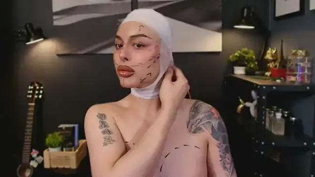 callmeLUNA from StripChat is Freechat