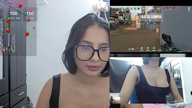 Camila_alvarez_ from StripChat is Freechat