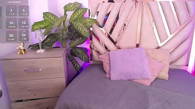 Camille_jhonson from StripChat is Freechat