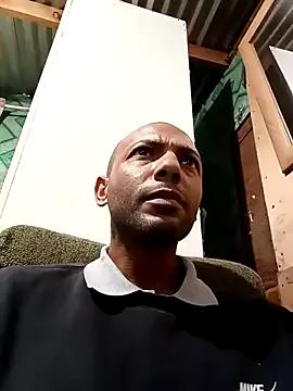 Camodick from StripChat is Freechat
