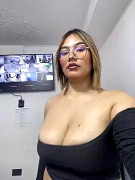 Candy_Velvet from StripChat is Freechat