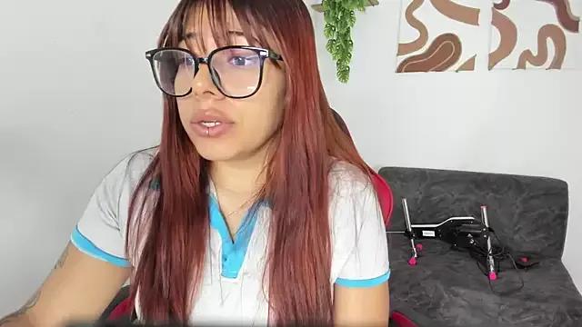 Carolina-petite from StripChat is Freechat