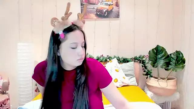 Carolina-sky from StripChat is Freechat