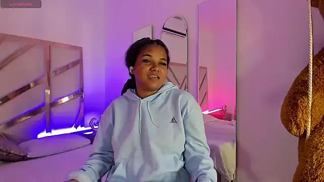 Carolina_Morenna from StripChat is Freechat