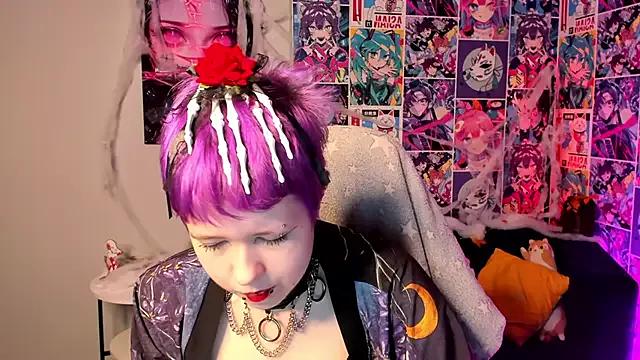 CarolineRichter from StripChat is Freechat