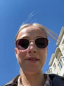 CaseyStar from StripChat is Freechat