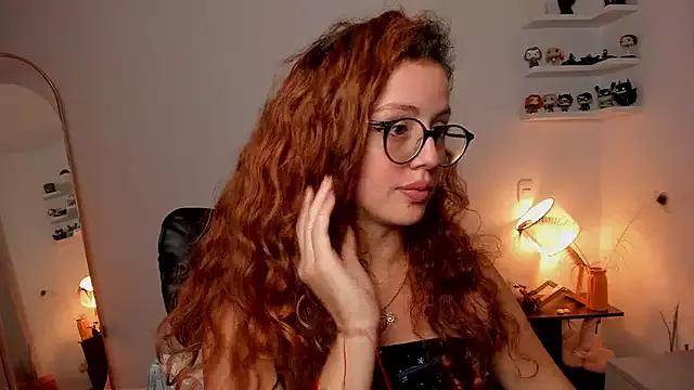 Cassandra_Caiin from StripChat is Freechat