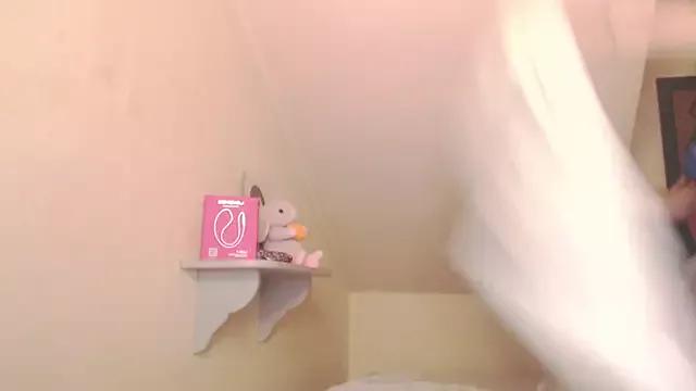 catalina_saenz19 from StripChat is Freechat