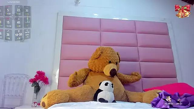 Cattalina_25 from StripChat is Freechat