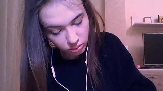 CeyaLier from StripChat is Freechat