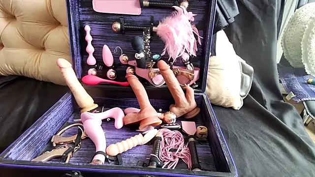 Checkout the world of free chat sex and chat with our steamy slutz, bringing your cherished characters to life with authentic outfits and live productions.