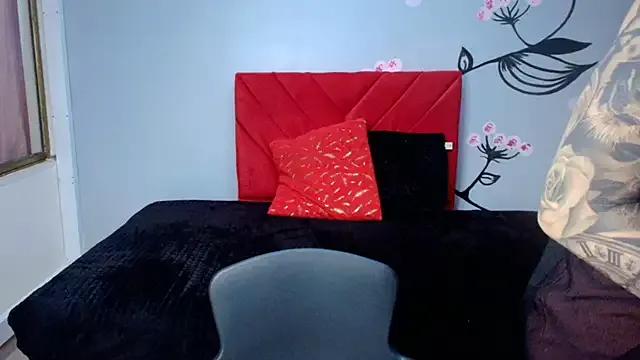 Charlotte__Gray from StripChat is Freechat