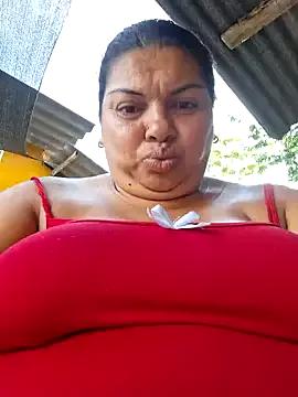 chubby_sexy_big_tits from StripChat is Freechat