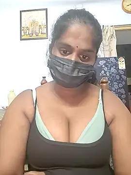 Chubbygirl_2 from StripChat is Freechat