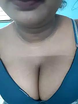 Chubbygirl_2 from StripChat is Freechat