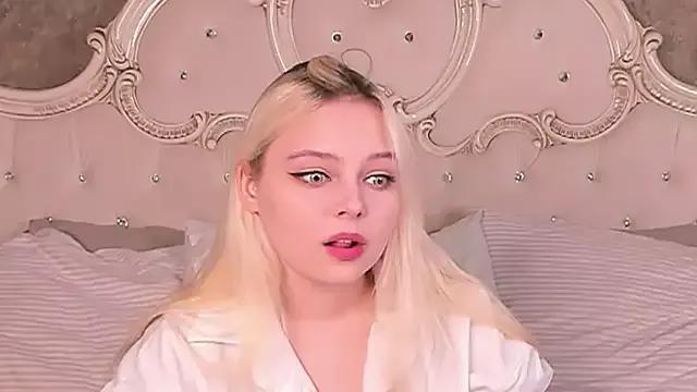 CLAIRE_VOGT from StripChat is Freechat