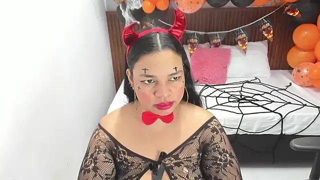 Cloe_35 from StripChat is Freechat