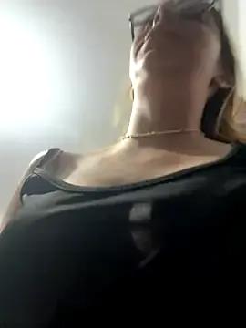 Cloew_Marz from StripChat is Freechat