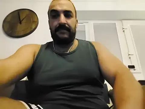 CloudyMuscleBeefy from StripChat is Freechat