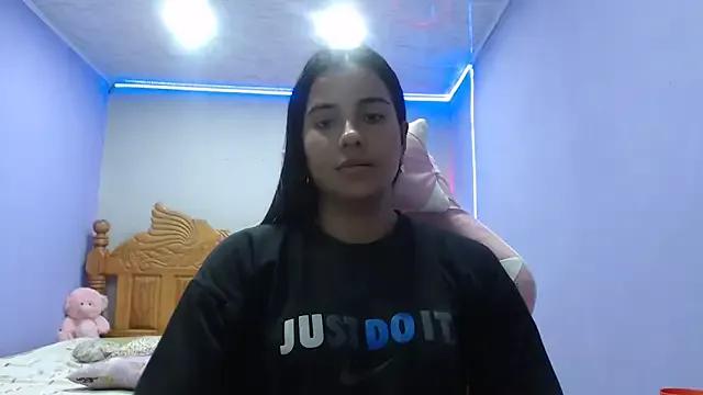 Coral0403 from StripChat is Freechat