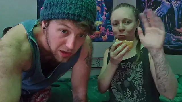 coryandthepeach from StripChat is Freechat