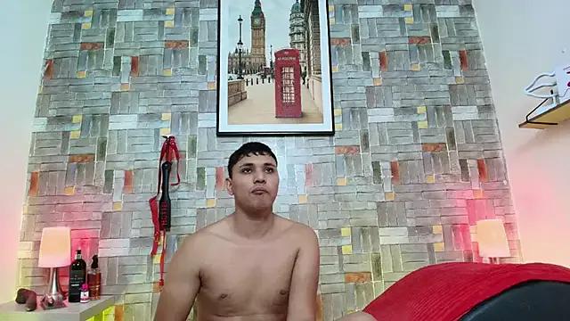 couple_lovelyds from StripChat is Freechat