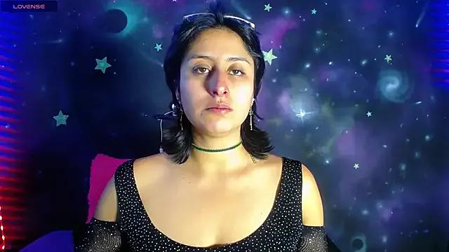 Cristal_de_Leon from StripChat is Freechat